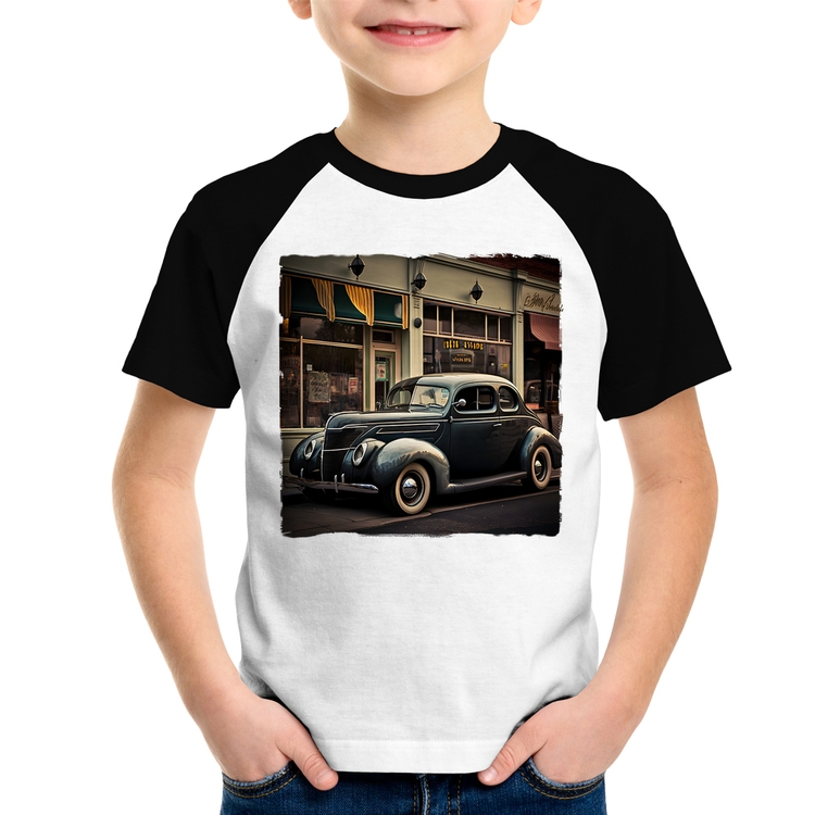 Camiseta Raglan Infantil Carro clássico na cidade