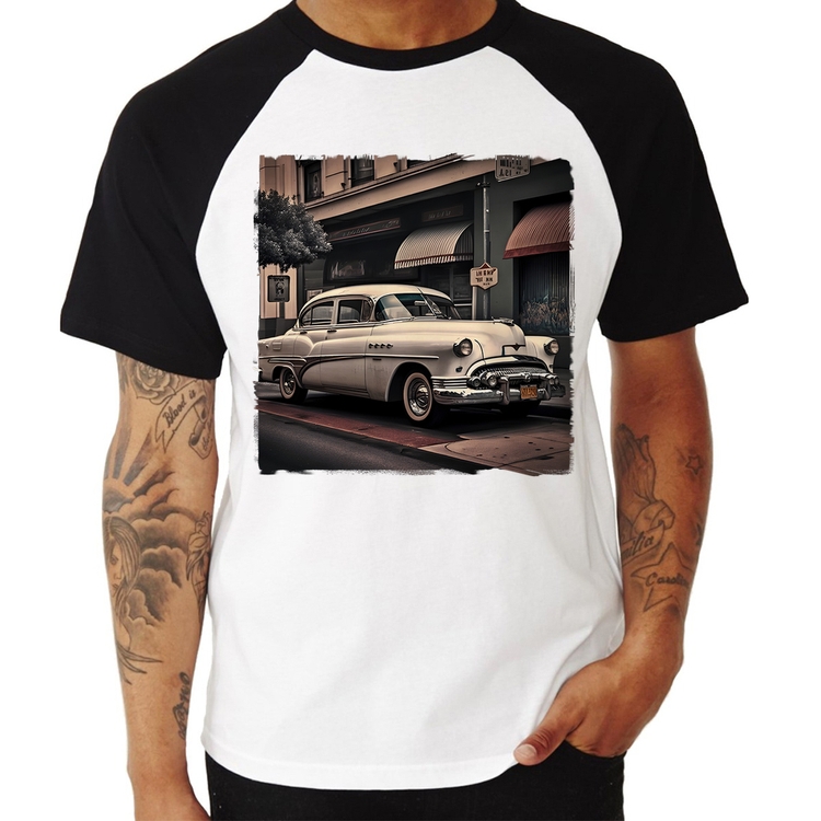 Camiseta Raglan Carro retrô branco