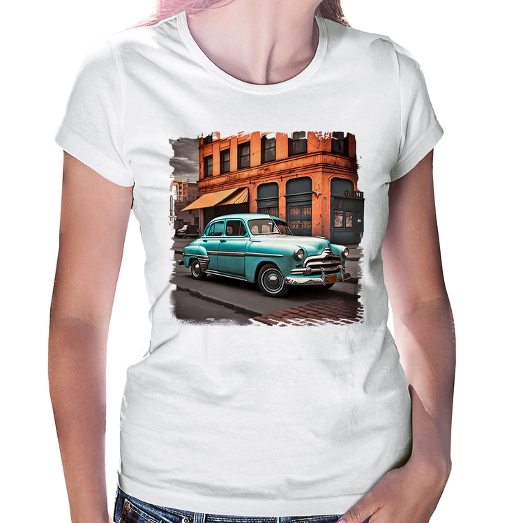 Baby Look Carro retrô na cidade