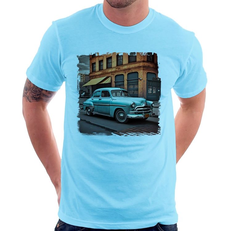 Camiseta Carro retrô na cidade - Azul Bebê