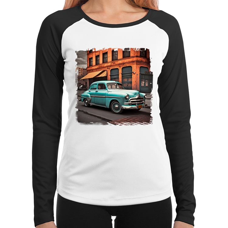 Baby Look Raglan Carro retrô na cidade Manga Longa