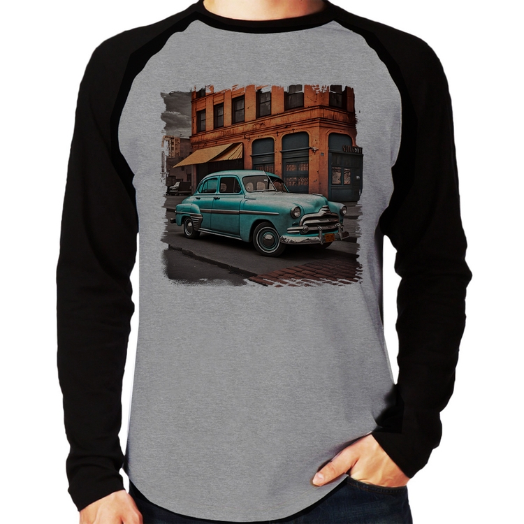 Camiseta Raglan Carro retrô na cidade Manga Longa - Cinza/Preto