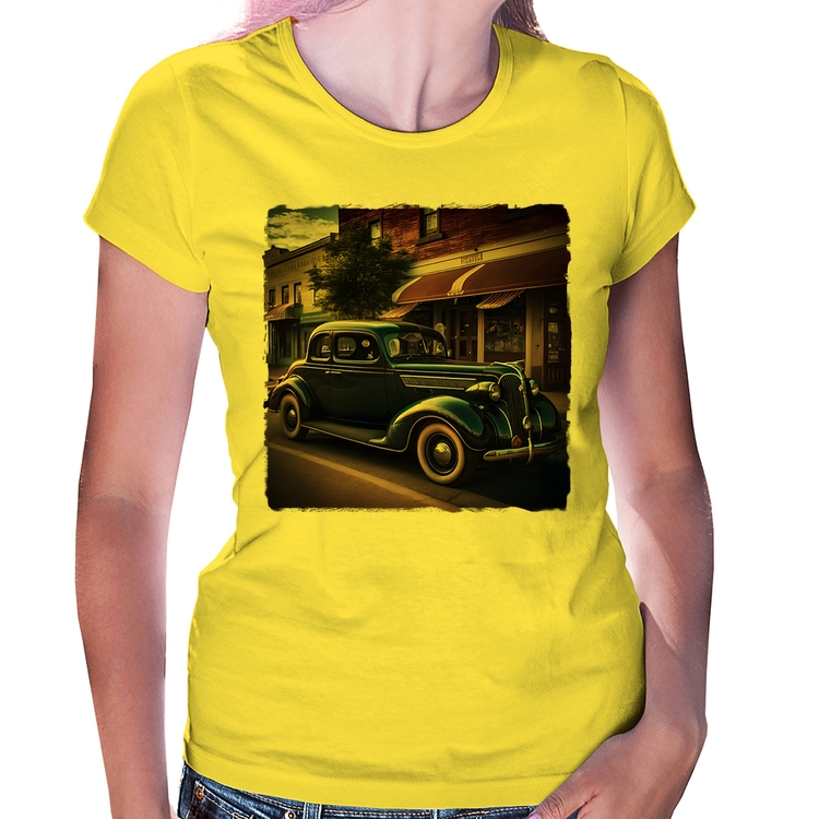 Baby Look Carro vintage na cidade - Amarela