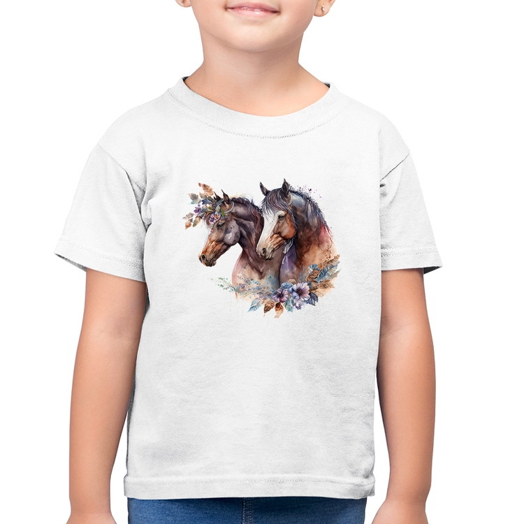 Camiseta Algodão Infantil Casal de cavalos e flores - Branca