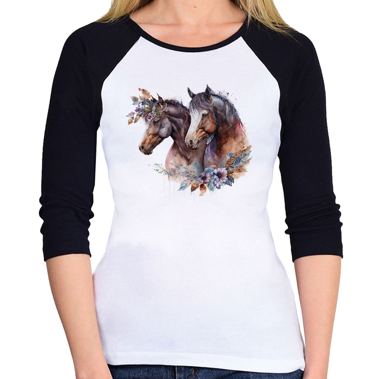 Baby Look Raglan Casal de cavalos e flores Manga 3/4