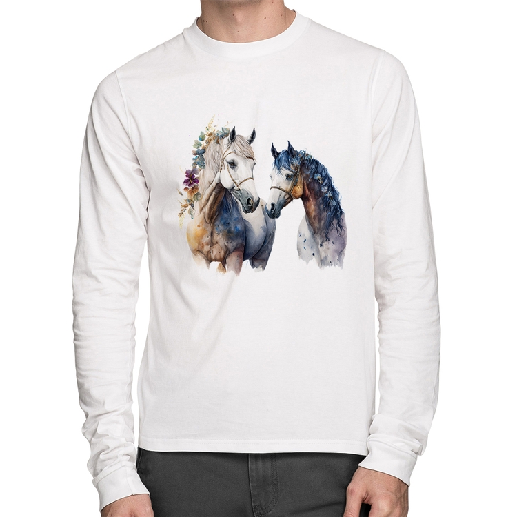 Camiseta Algodão Casal de Cavalos Watercolor Manga Longa - Branca