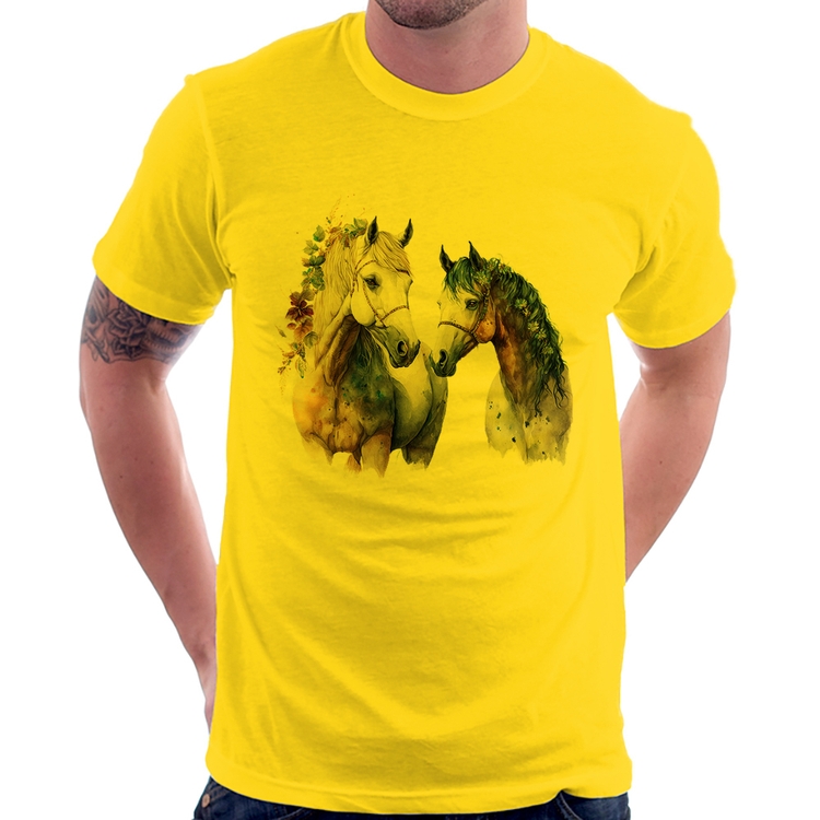 Camiseta Casal de Cavalos Watercolor - Amarela