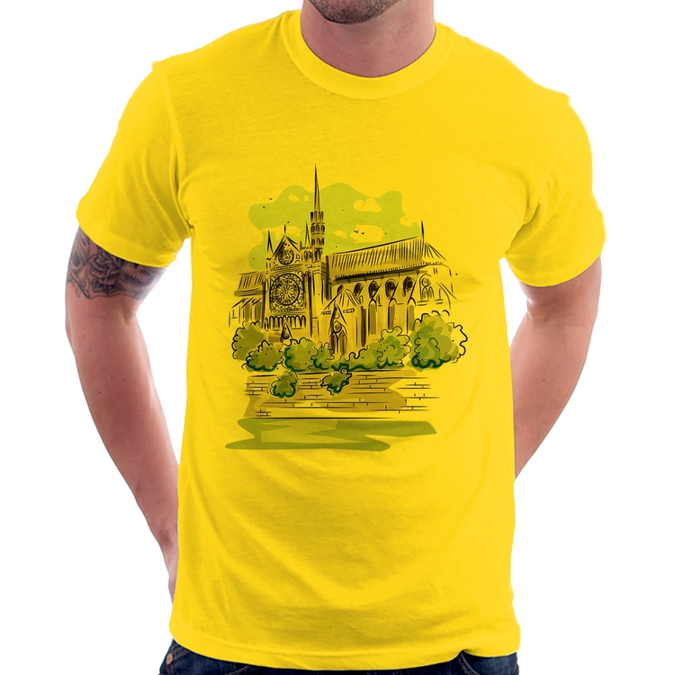 Camiseta Catedral de Notre-Dame de Paris - Amarela