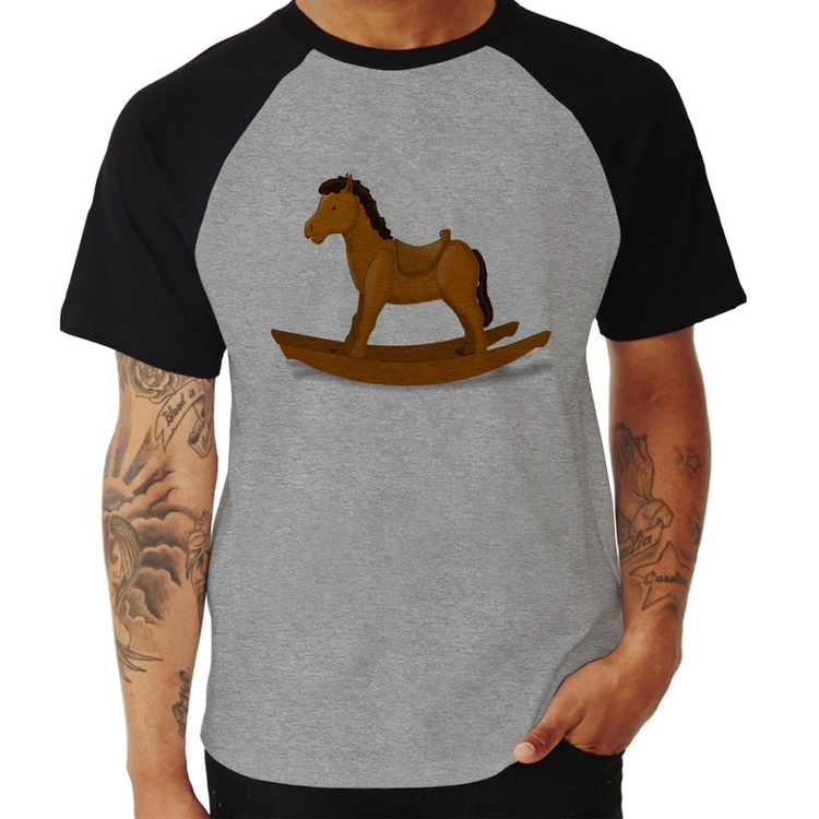 Camiseta Raglan Cavalinho De Pau - Cinza/Preto