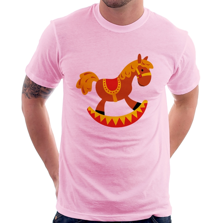 Camiseta Cavalo Balanço - Rosa Bebê