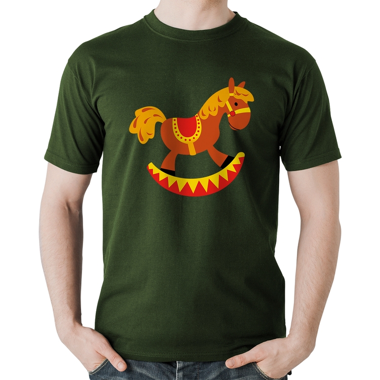 Camiseta Algodão Cavalo Balanço - Musgo