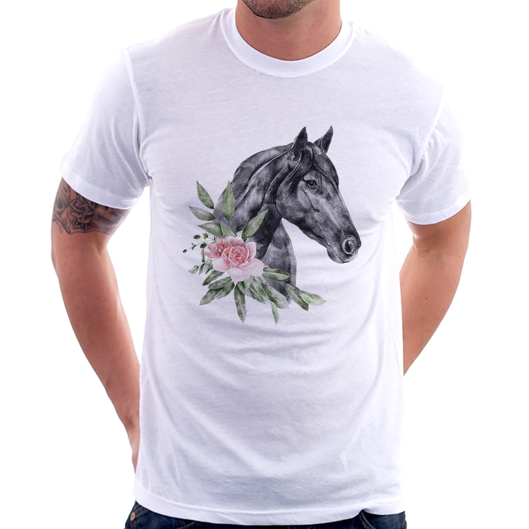 Camiseta Cavalo e Flores