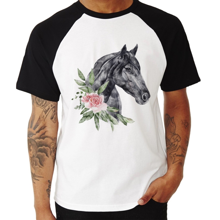Camiseta Raglan Cavalo e Flores