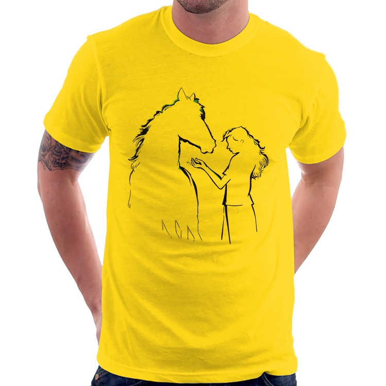 Camiseta Cavalo e Garota Silhueta - Amarela