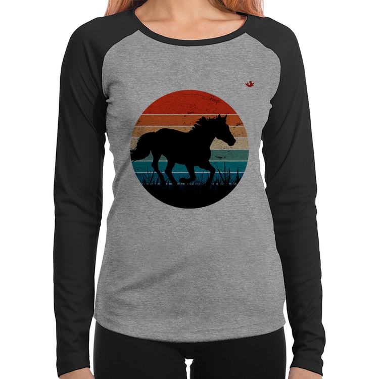 Baby Look Raglan Cavalo Vintage Sunset Manga Longa - Cinza/Preto