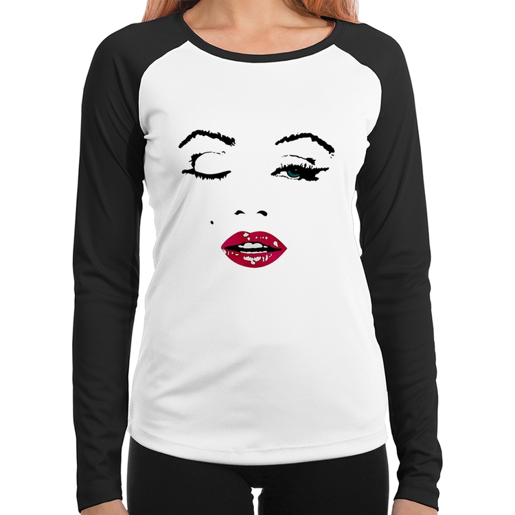 Baby Look Raglan Cílios Boca Olhos Piscando Manga Longa