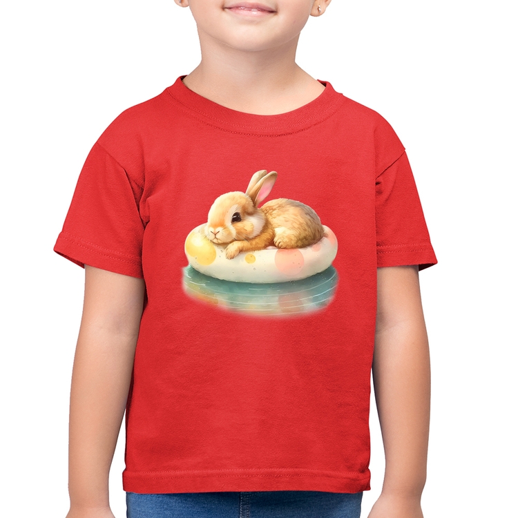 Camiseta Algodão Infantil Coelhinho Relaxando Na Piscina  - Vermelha