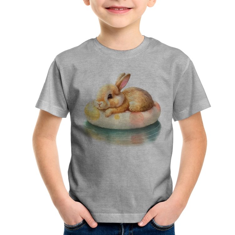 Camiseta Infantil Coelhinho Relaxando Na Piscina  - Cinza
