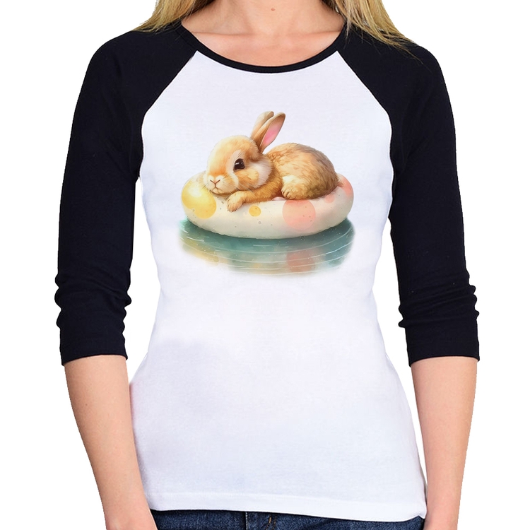 Baby Look Raglan Coelhinho Relaxando Na Piscina  Manga 3/4