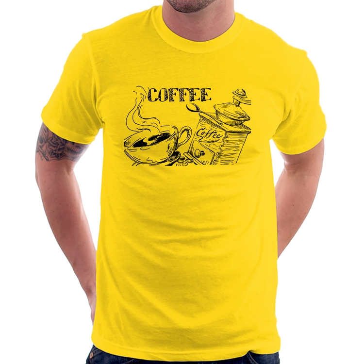 Camiseta Coffee - Amarela