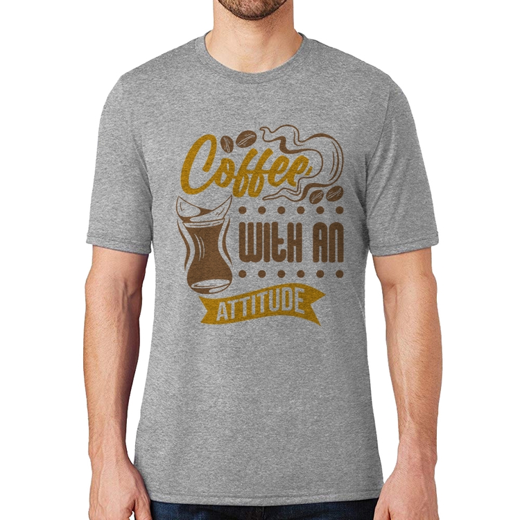 Camiseta Coffee With An Attitude - Cinza