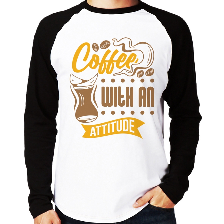 Camiseta Raglan Coffee With An Attitude Manga Longa