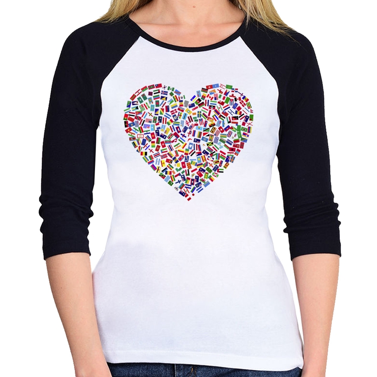 Baby Look Raglan Coração Bandeiras Manga 3/4