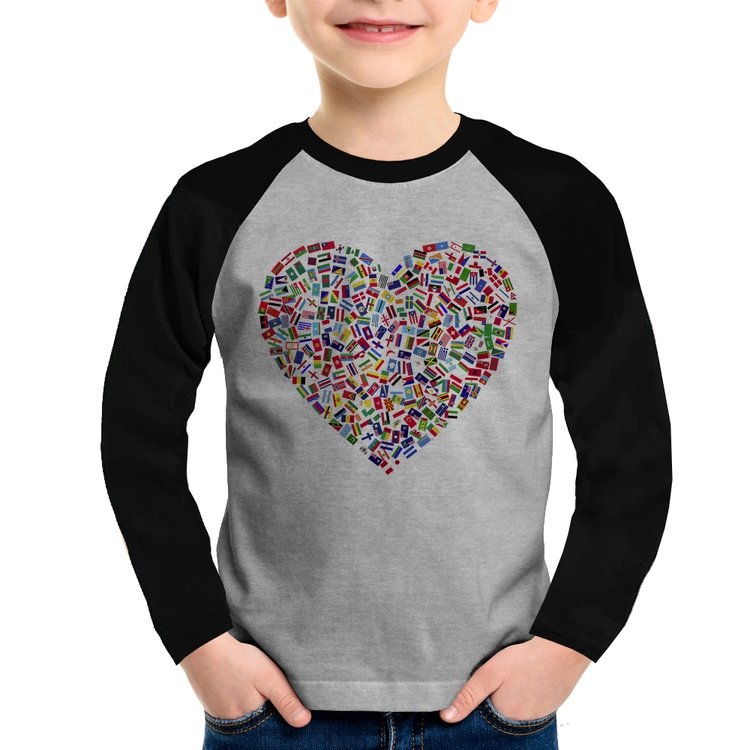 Camiseta Raglan Infantil Coração Bandeiras Manga Longa - Cinza/Preto