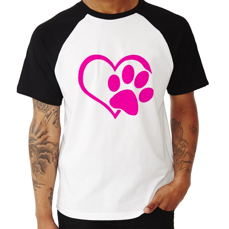 Camiseta Raglan Coração Patinha Rosa