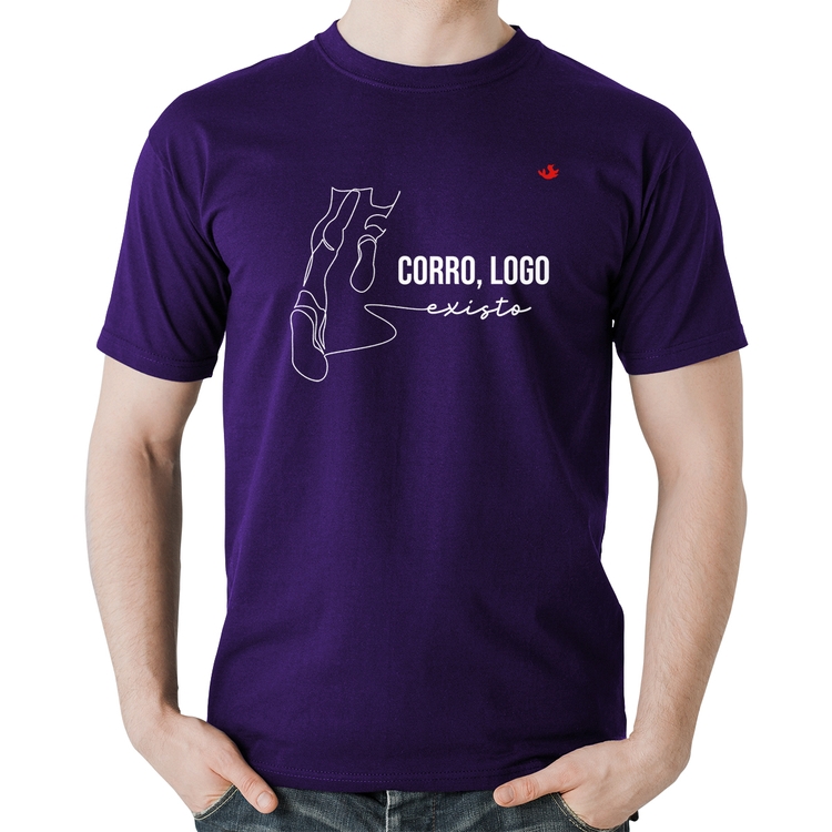 Camiseta Algodão Corro, logo existo - Roxa