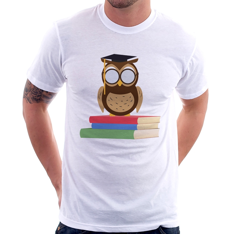 Camiseta Coruja Estudante