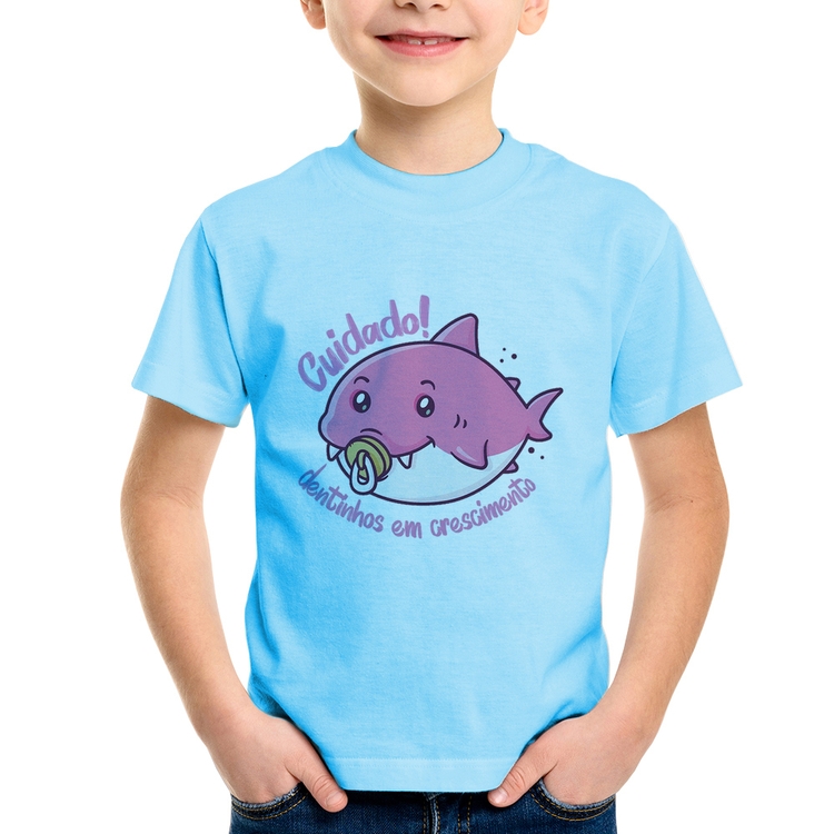 Camiseta Infantil Cuidado! Dentinhos em crescimento (Rosa) - Azul Bebê