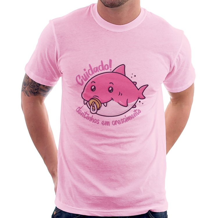 Camiseta Cuidado! Dentinhos em crescimento (Rosa) - Rosa Bebê
