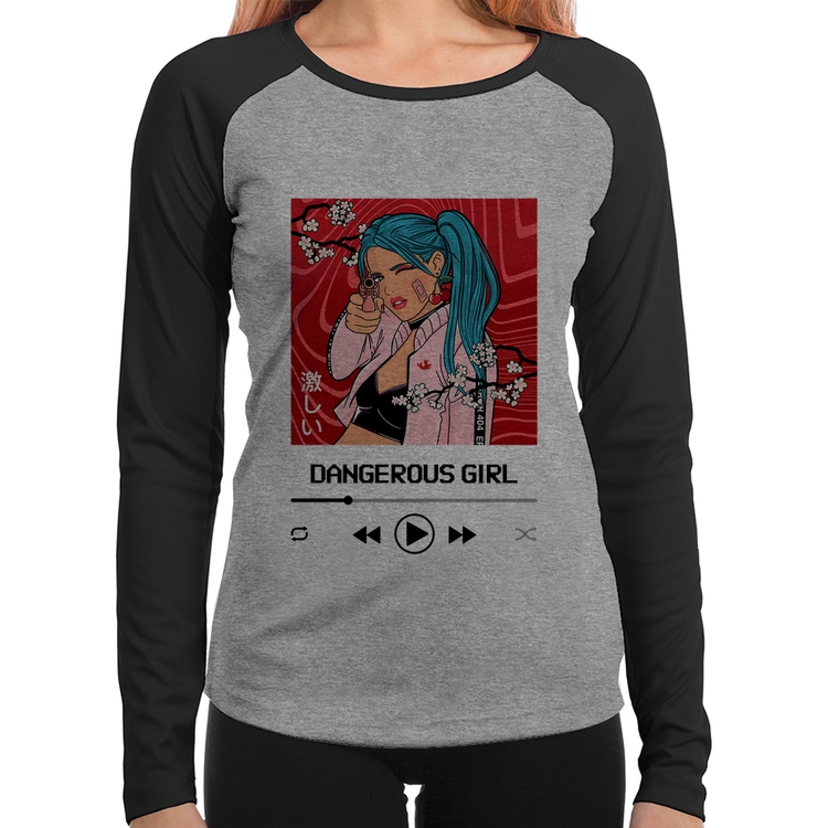 Baby Look Raglan Dangerous Girl Manga Longa - Cinza/Preto