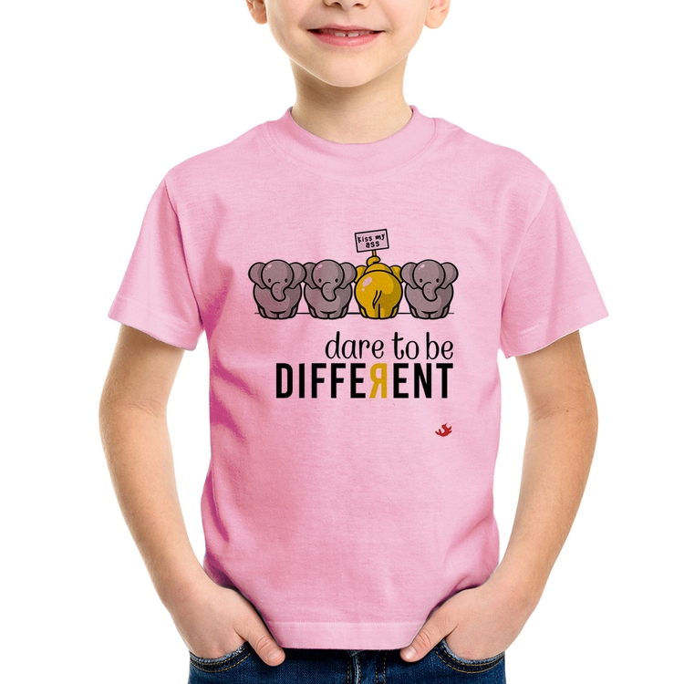 Camiseta Infantil Dare to be different - Rosa Bebê