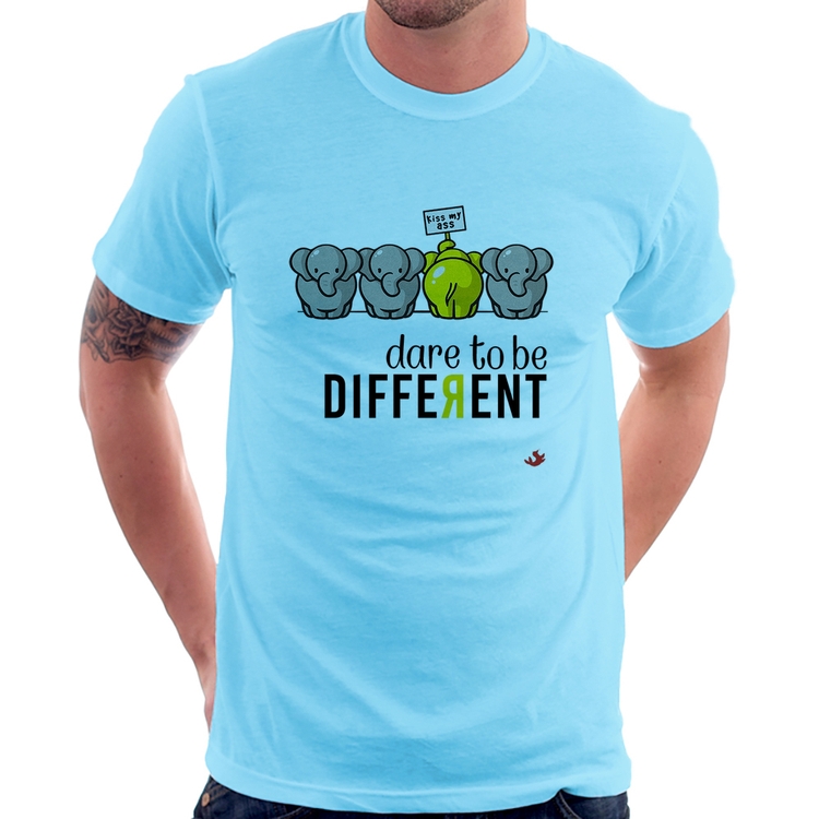 Camiseta Dare to be different - Azul Bebê