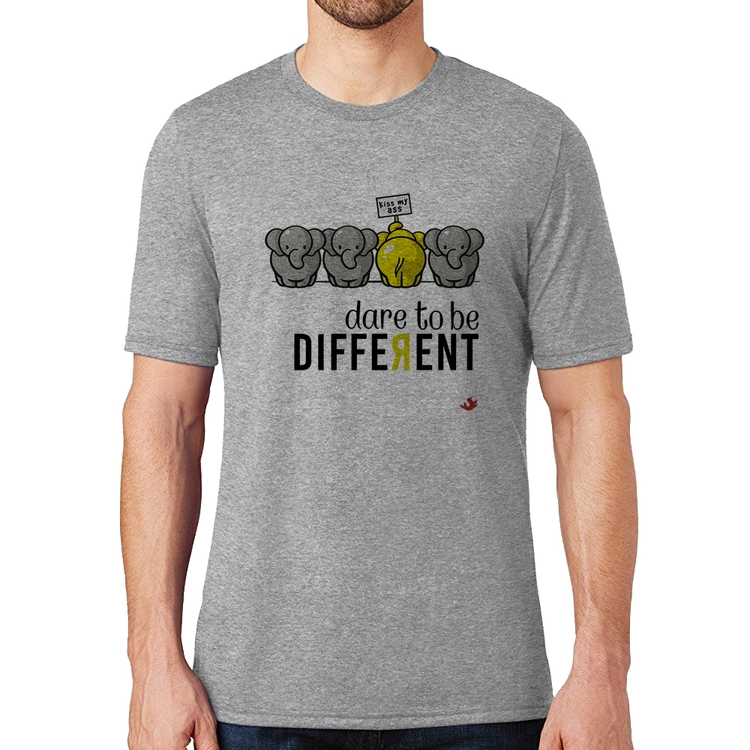 Camiseta Dare to be different - Cinza