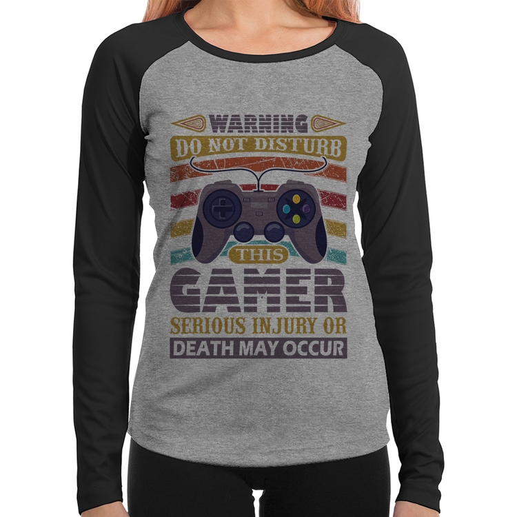 Baby Look Raglan Do Not Disturb This Gamer Manga Longa - Cinza/Preto