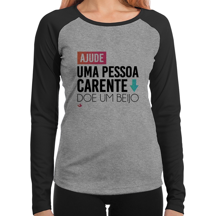 Baby Look Raglan Doe um beijo Manga Longa - Cinza/Preto