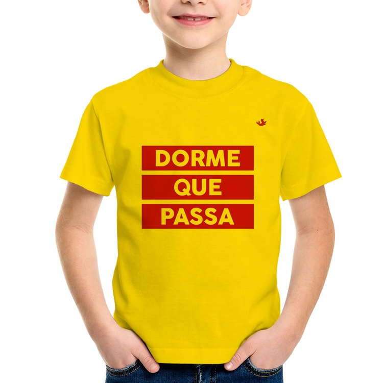 Camiseta Infantil Dorme que passa - Amarela