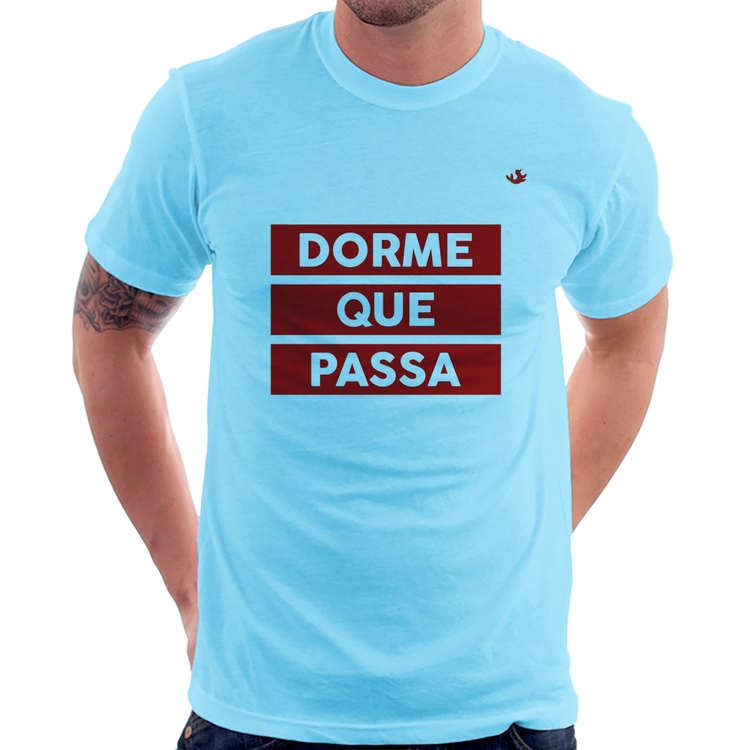 Camiseta Dorme que passa - Azul Bebê