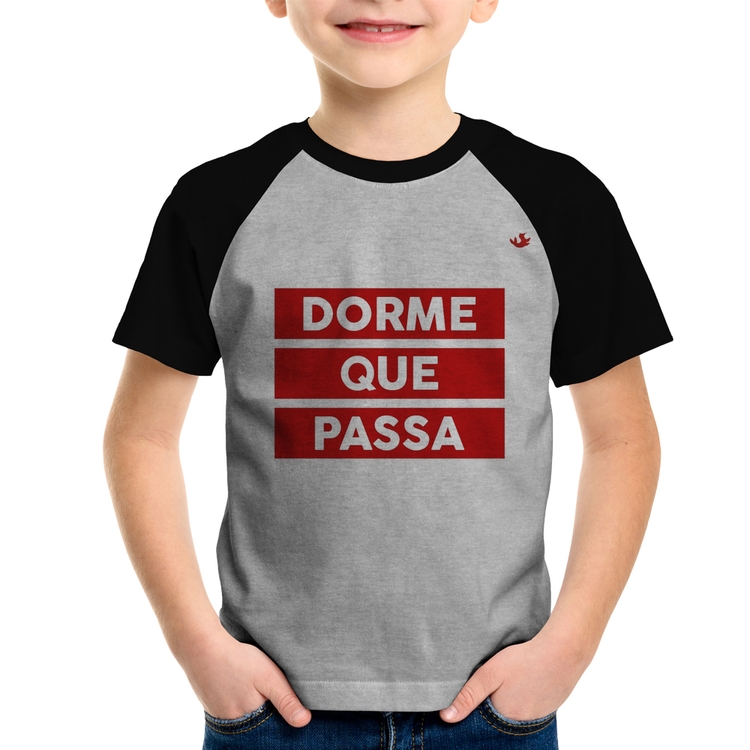 Camiseta Raglan Infantil Dorme que passa - Cinza/Preto