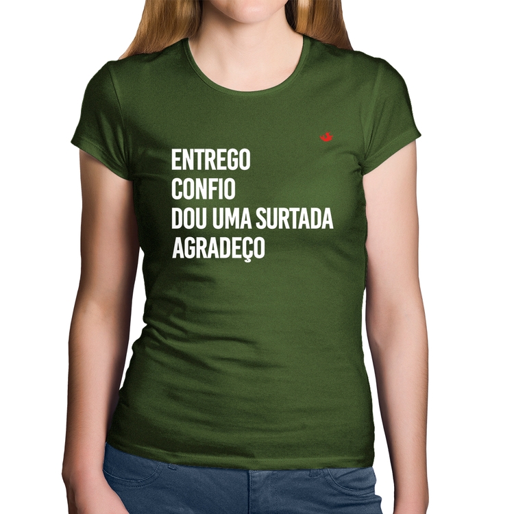 Baby Look Algodão Dou uma surtada - Musgo