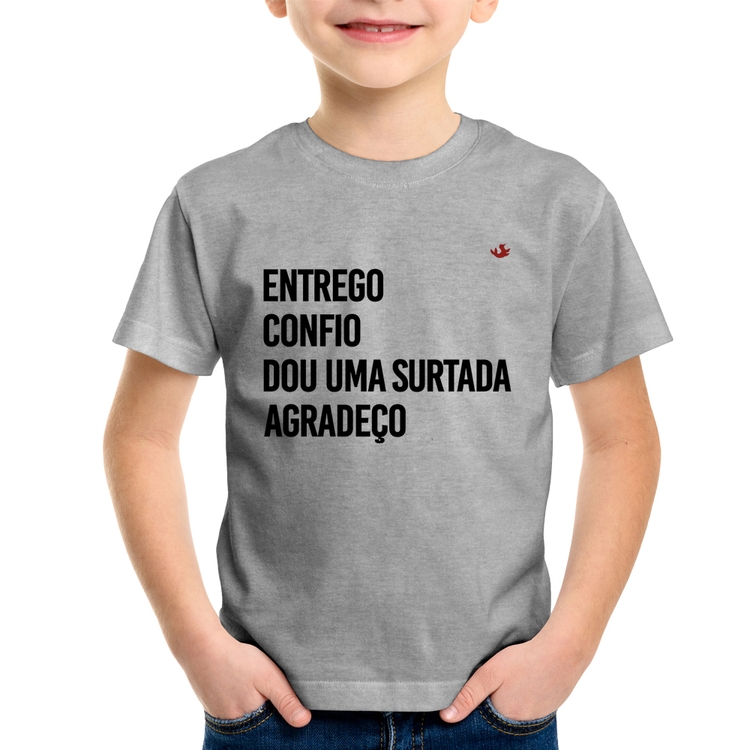Camiseta Infantil Dou uma surtada - Cinza