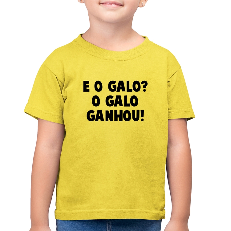 Camiseta Algodão Infantil E o galo? O galo ganhou! - Amarelo Canário