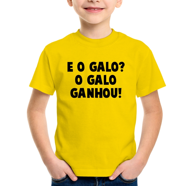 Camiseta Infantil E o galo? O galo ganhou! - Amarela