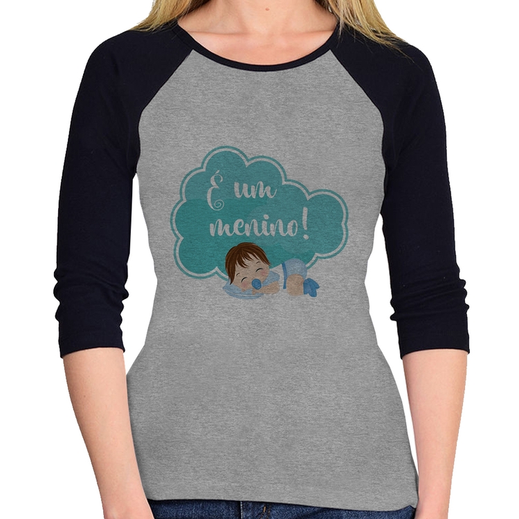 Baby Look Raglan É um menino Manga 3/4 - Cinza/Preto