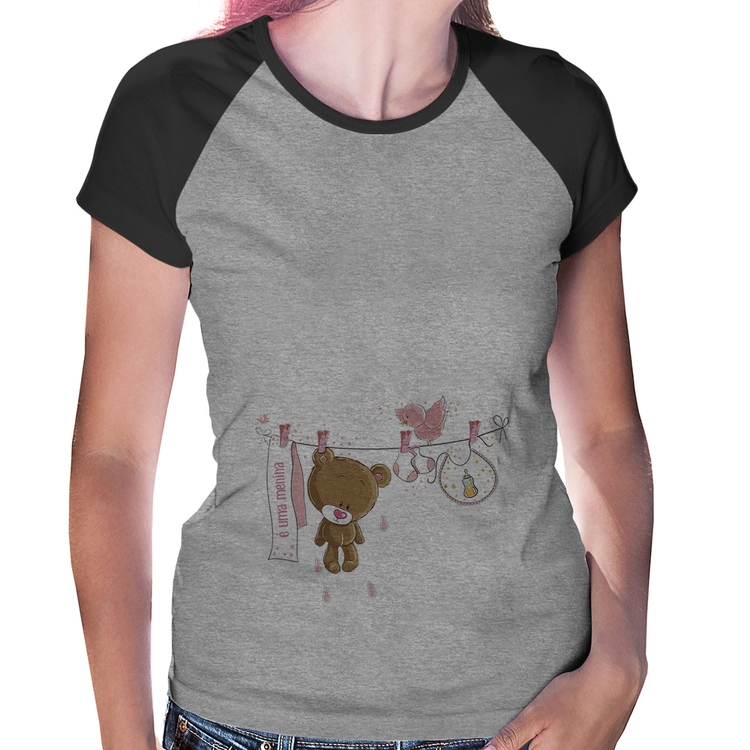 Baby Look Raglan É uma menina - Cinza/Preto