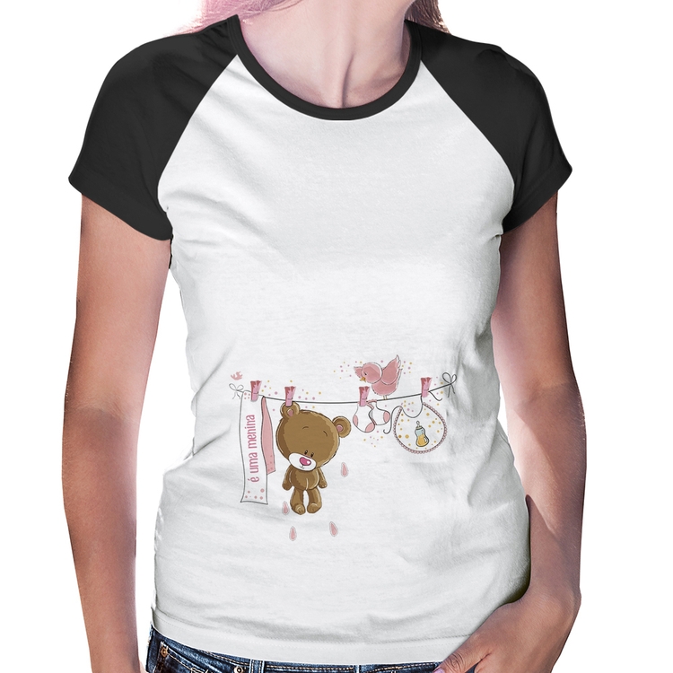 Baby Look Raglan É uma menina