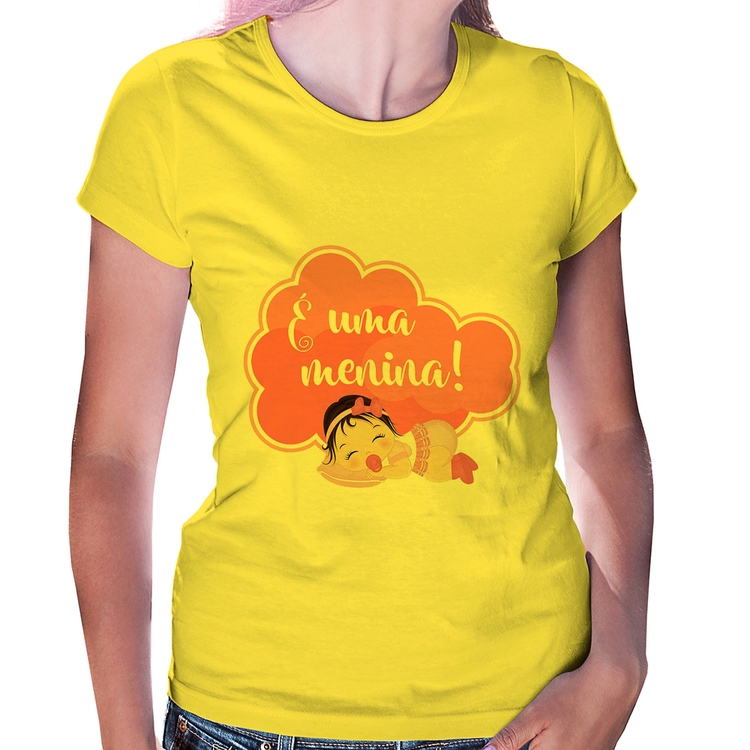 Baby Look É uma uma menina - Amarela